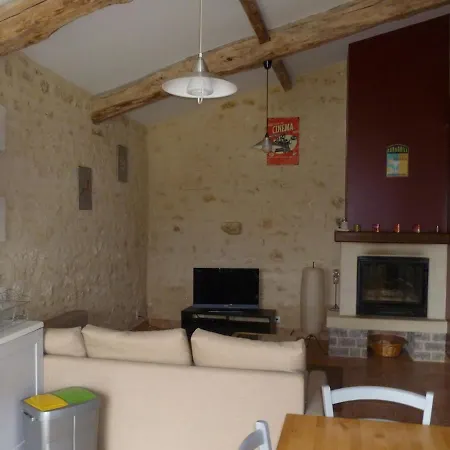 La Grange Holiday home Saint-Germain-de-Lusignan